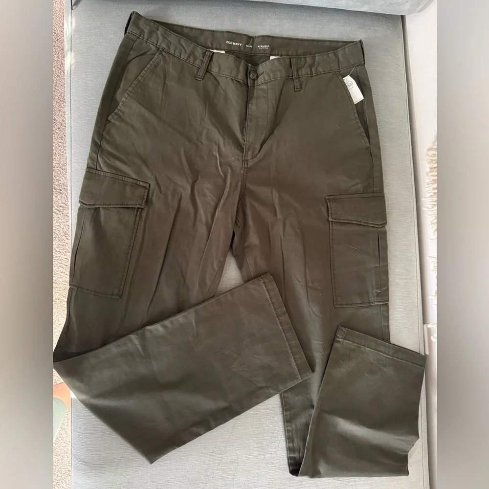 Old Navy Tall Men's Dark Green Cargo Pants - Picture 1 of 4